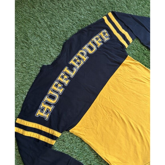 Universal Studios Wizarding World Harry Potter HUFFLEPUFF Spirit Jersey XS - Picture 7 of 7